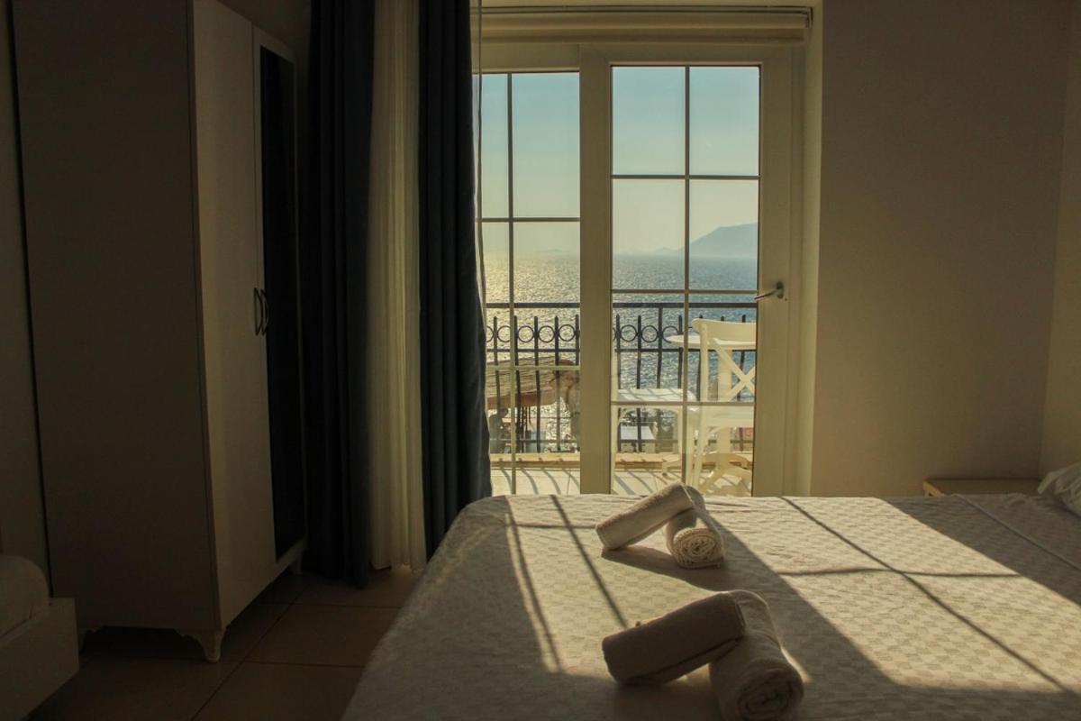 Sole'N Blu Hostel Kaş Ngoại thất bức ảnh